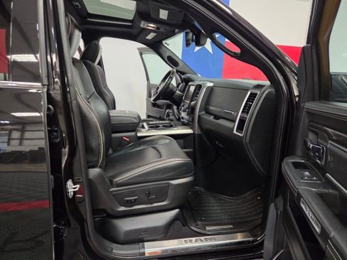 Used 2016 RAM 2500 Limited image 8