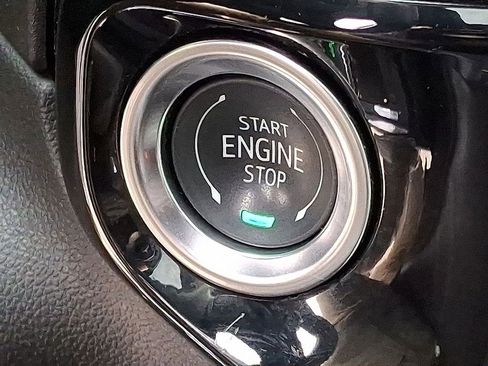 Used 2025 Chevrolet Silverado 2500 High Country w/ High Country Premium Package image 19