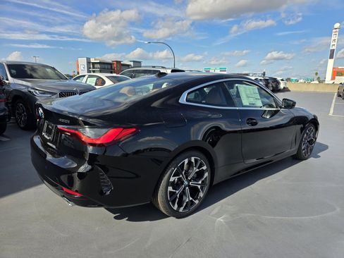 New 2026 BMW 430i Coupe w/ Premium Package image 2