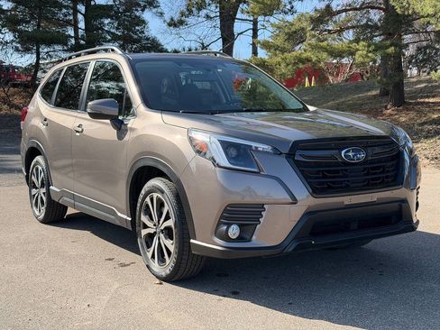 Used 2022 Subaru Forester Limited image 1