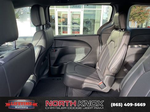 New 2026 Chrysler Voyager LX image 14