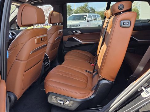 New 2026 BMW X7 M60i image 11