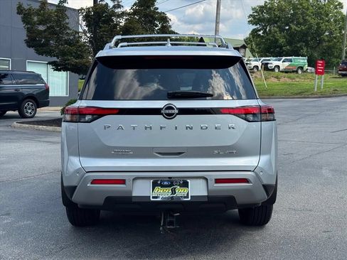 Certified 2024 Nissan Pathfinder SL AWD/4WD image 4