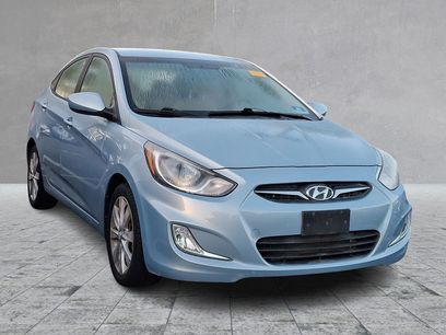 Used 2012 Hyundai Accent GLS w/ Premium Pkg 3