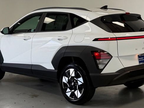 Certified 2024 Hyundai Kona SEL w/ Convenience Package AWD/4WD image 4