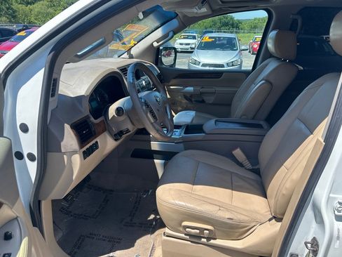 Used 2014 Nissan Armada SL w/ Moonroof Package AWD/4WD image 9