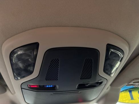 Used 2021 Subaru Outback Premium image 24