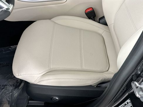 New 2026 Mercedes-Benz C 300 4MATIC Sedan image 19