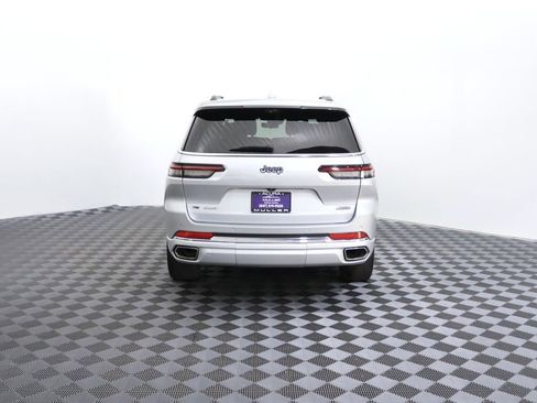 Used 2021 Jeep Grand Cherokee L Overland w/ Luxury Tech Group IV AWD/4WD image 8