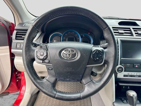 Used 2012 Toyota Camry XLE w/ Leather Pkg FWD image 22