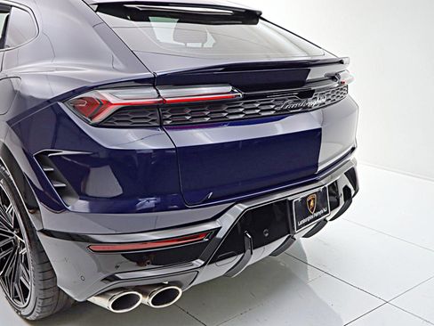 Used 2025 Lamborghini Urus SE AWD/4WD image 10
