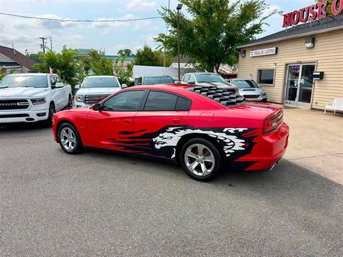 Used 2014 Dodge Charger R/T RWD image 2