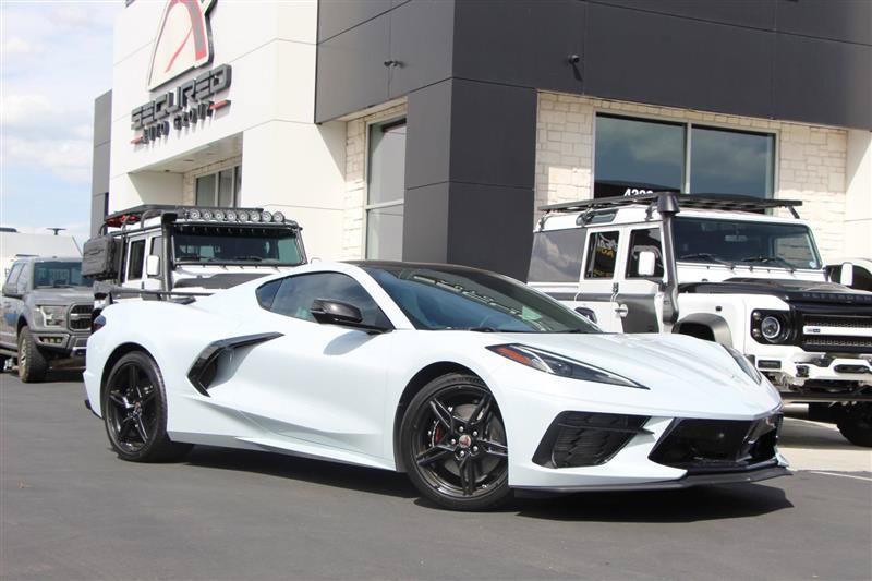 Used 2022 Chevrolet Corvette Stingray Preferred Cpe w/ Z51 Performance Package RWD image 1