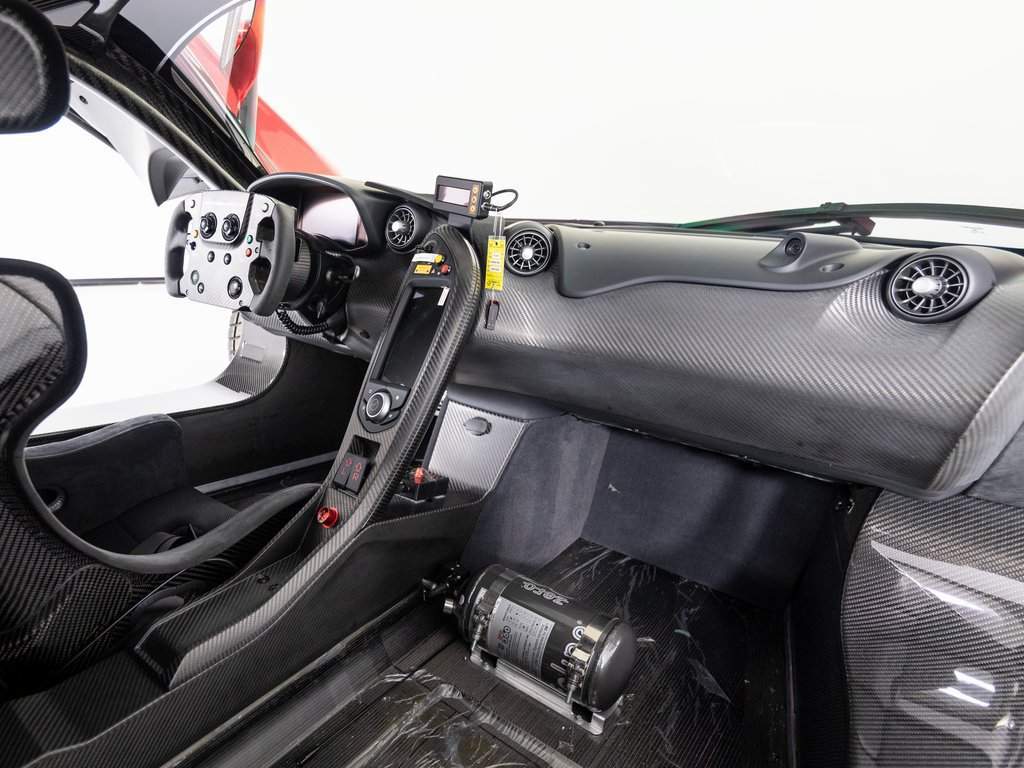 Used 2015 McLaren P1 RWD image 55