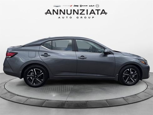 Certified 2025 Nissan Sentra SV image 6