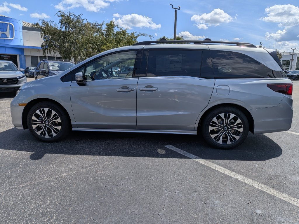 New 2027 Honda Odyssey Elite image 7