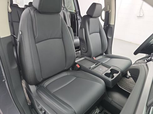 New 2026 Honda Odyssey EX-L image 10