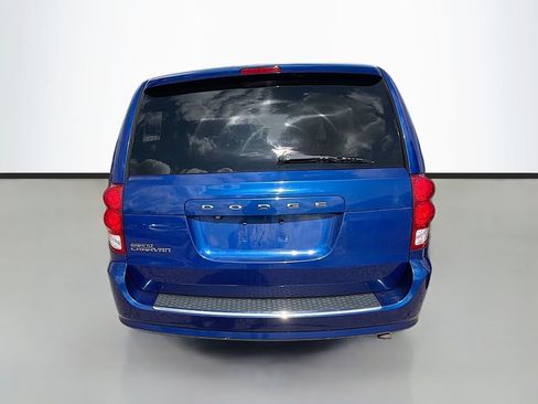 Used 2019 Dodge Grand Caravan SE w/ UConnect Hands-Free Group FWD image 8