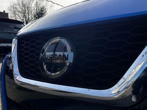 Used 2021 Nissan Versa SV image 12