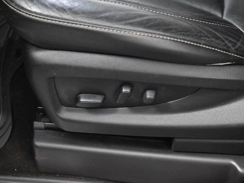 Used 2018 Chevrolet Tahoe Premier AWD/4WD image 15