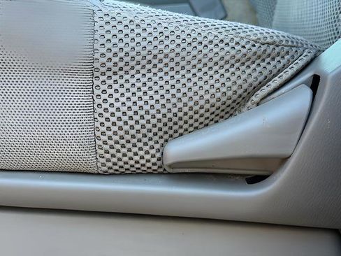 Used 2016 Nissan Frontier S image 4