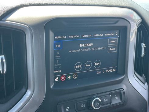 Used 2021 Chevrolet Silverado 1500 Custom image 9