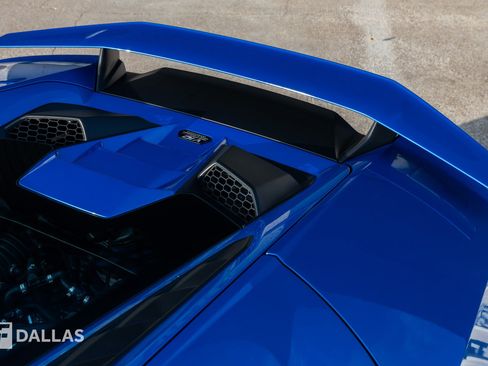 Used 2023 Lamborghini Huracan Tecnica image 7