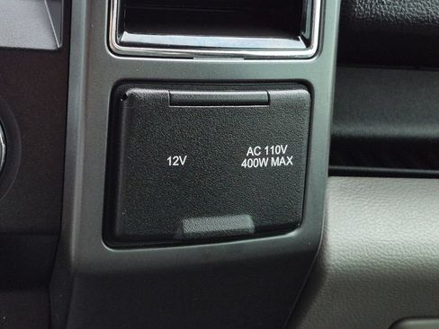 Used 2019 Ford F150 XLT w/ Equipment Group 302A Luxury AWD/4WD image 29