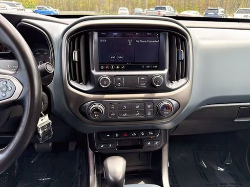 Used 2022 Chevrolet Colorado Z71 AWD/4WD image 26
