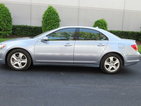 Used 2005 Acura RL AWD/4WD image 2