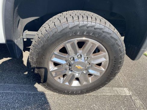 Used 2024 Chevrolet Silverado 2500 High Country AWD/4WD image 8