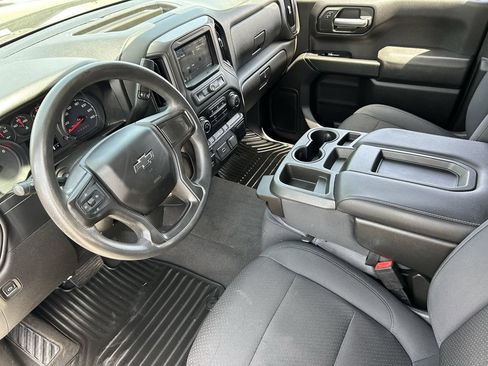 Used 2019 Chevrolet Silverado 1500 Custom Trail Boss AWD/4WD image 22