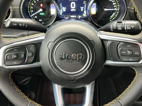 Used 2023 Jeep Wrangler High Altitude image 24
