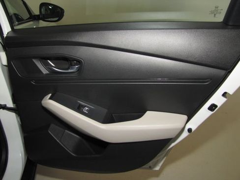 Certified 2023 Honda Accord EX image 19