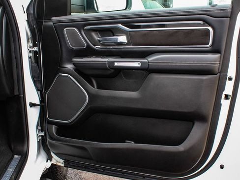 Used 2022 RAM 1500 Laramie AWD/4WD image 12