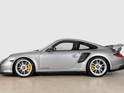 Used 2011 Porsche 911 GT2 RS image 9