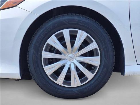 Used 2022 Toyota Camry LE FWD image 24