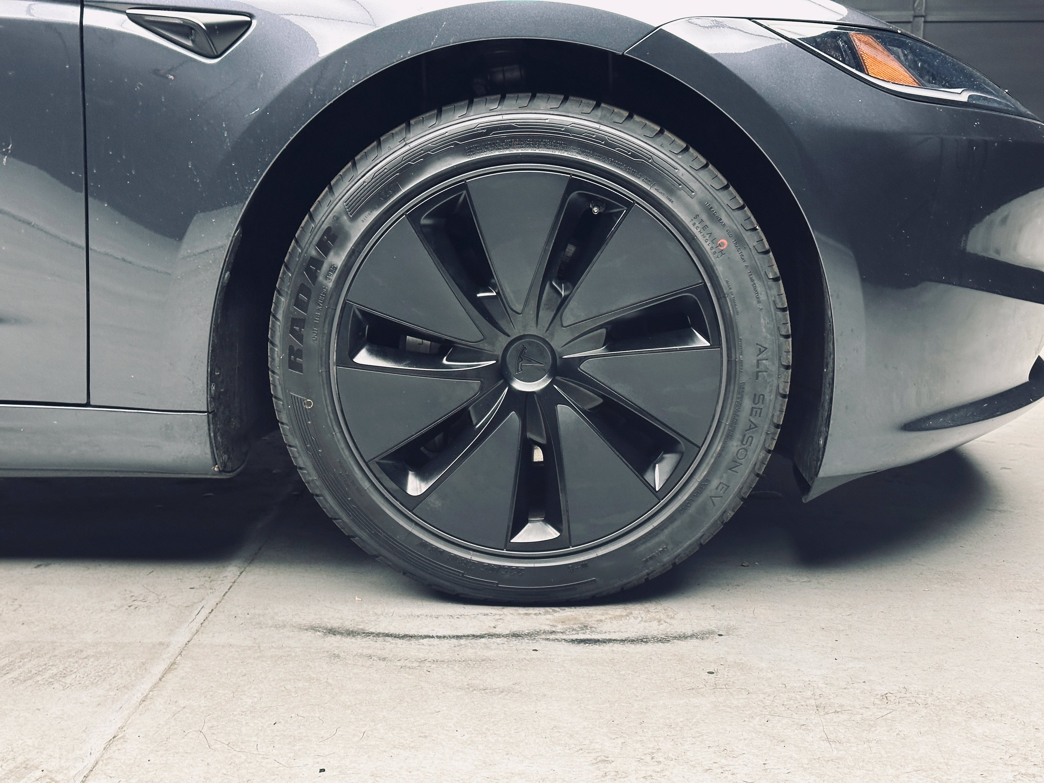 Used 2024 Tesla Model 3 Long Range RWD image 33