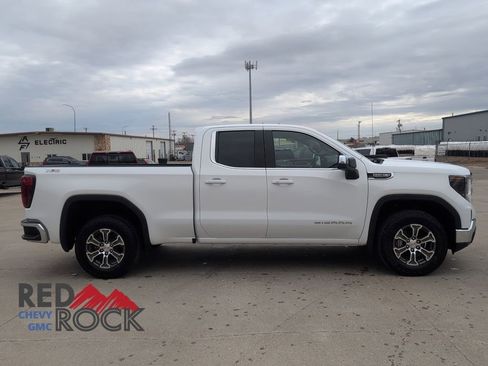 New 2025 GMC Sierra 1500 SLE AWD/4WD image 4