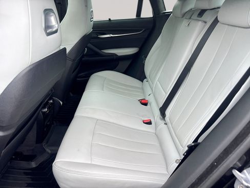 Used 2019 BMW X6 M w/ Executive Package AWD/4WD image 26