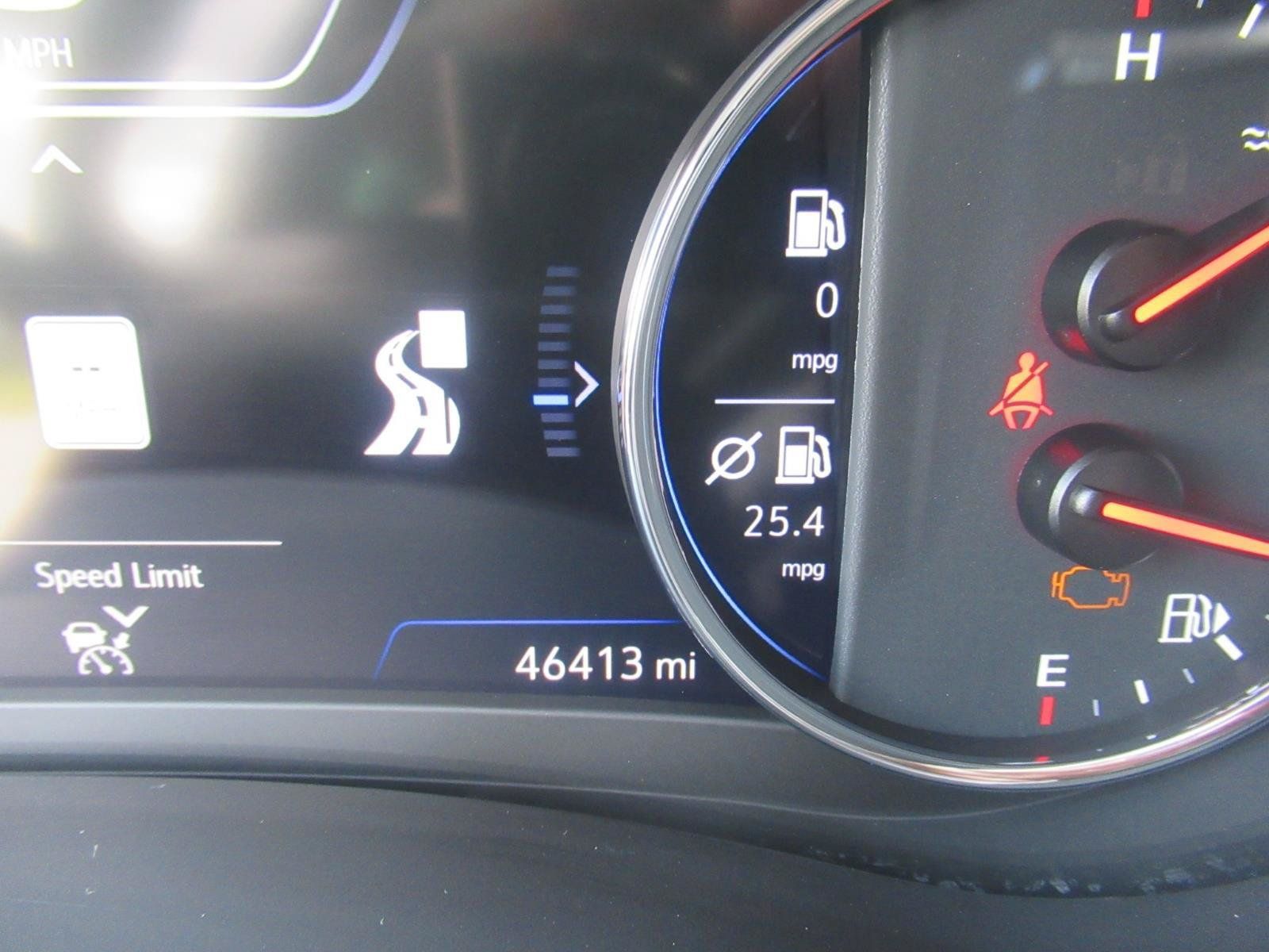 Used 2022 Chevrolet Malibu Premier FWD image 27