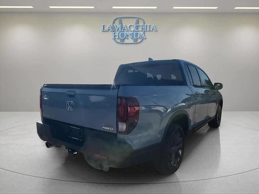 Used 2023 Honda Ridgeline Sport image 5
