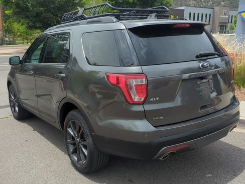 Used 2017 Ford Explorer XLT w/ Equipment Group 202A AWD/4WD image 5