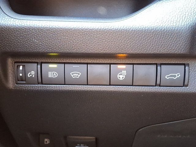 Used 2025 Toyota RAV4 XSE w/ Weather Package AWD/4WD image 26