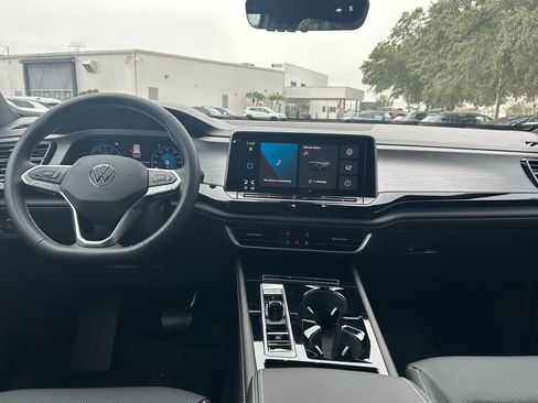 New 2026 Volkswagen Atlas SE image 47