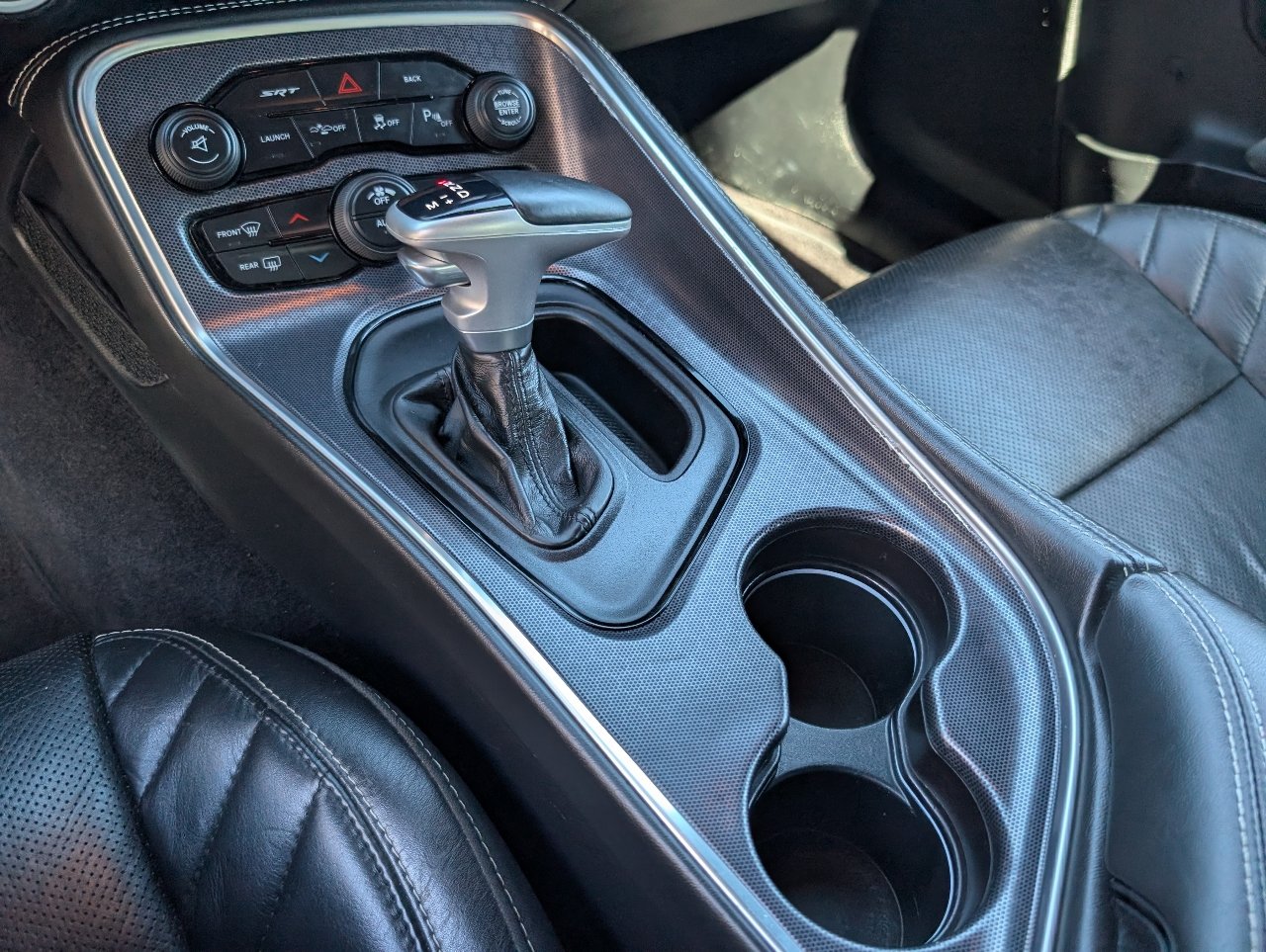 Used 2016 Dodge Challenger SRT w/ Technology Group RWD image 16