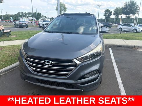 Used 2016 Hyundai Tucson Limited w/ Option Group 03 FWD image 1