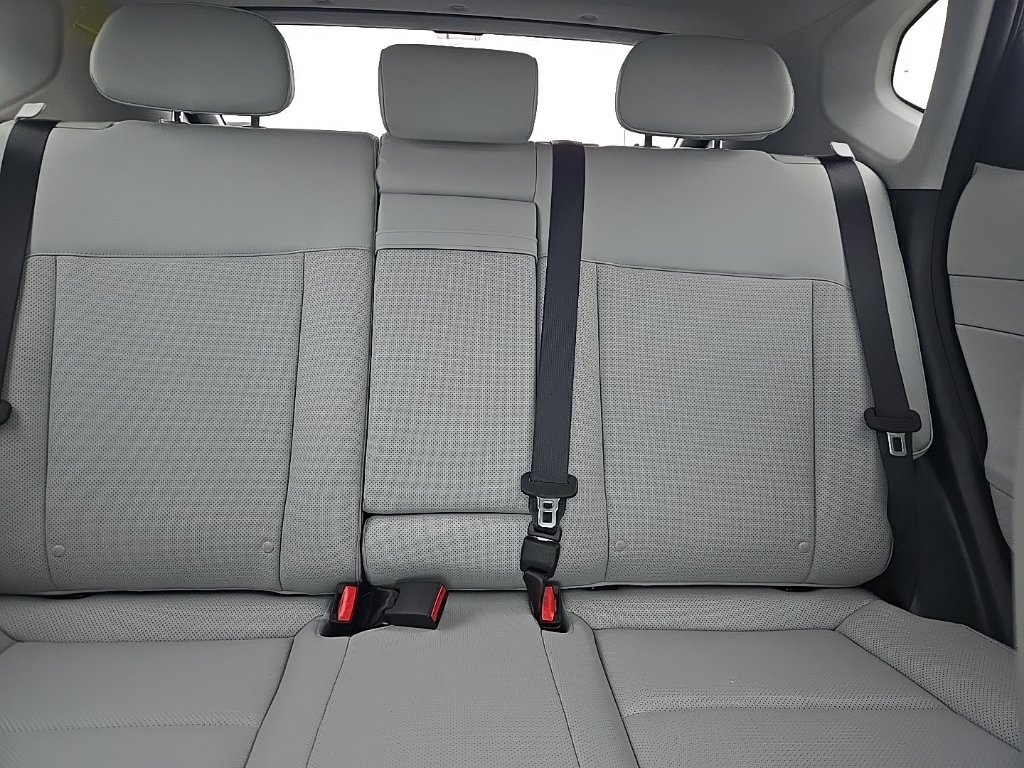 New 2026 Hyundai Kona Limited FWD image 22