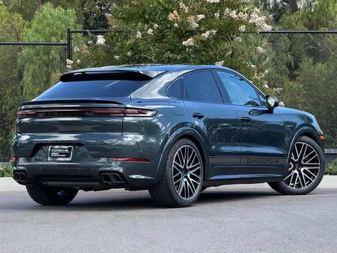 New 2026 Porsche Cayenne Turbo AWD/4WD image 7