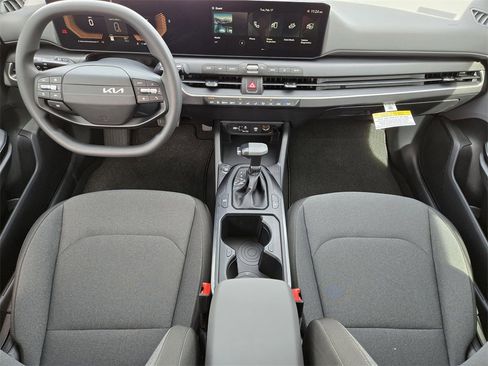 New 2026 Kia K4 LXS image 18